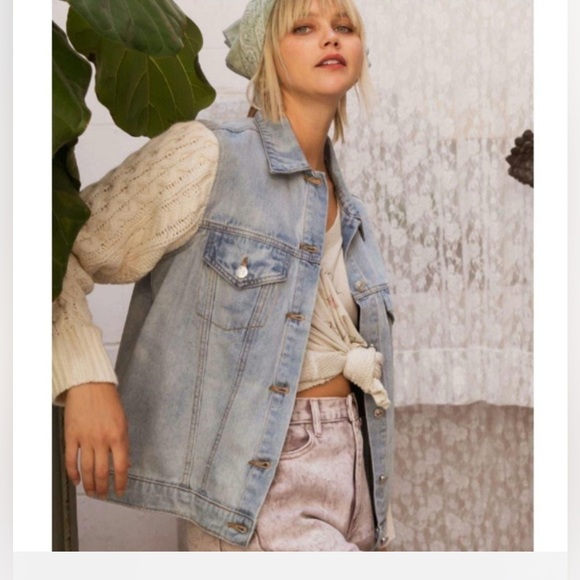POL Blue Mixed Media with Cable-Knit Sweater Sleeves Denim Jacket - Picture 1 of 9